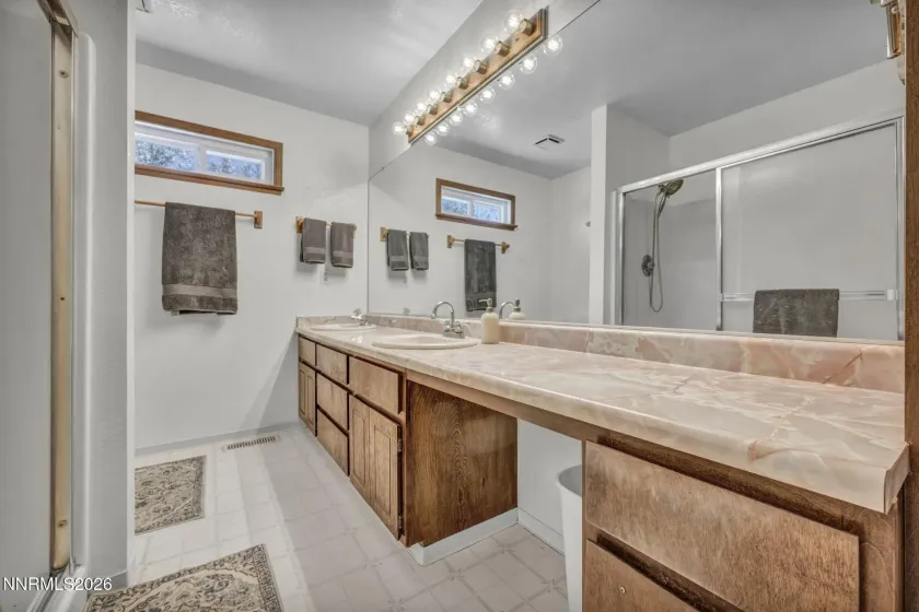 10600 Silver Spur, Reno, Nevada 89508, 4 Bedrooms Bedrooms, ,2 BathroomsBathrooms,Residential,Residential,Silver Spur,0,260008902