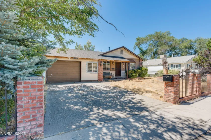 1370 Castle, Reno, Nevada 89512, 3 Bedrooms Bedrooms, ,2 BathroomsBathrooms,Residential,Residential,Castle,0,260008904