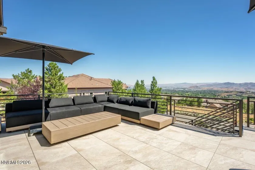518 Socorro, Reno, Nevada 89511, 5 Bedrooms Bedrooms, ,6 BathroomsBathrooms,Residential,Residential,Socorro,0,260008908