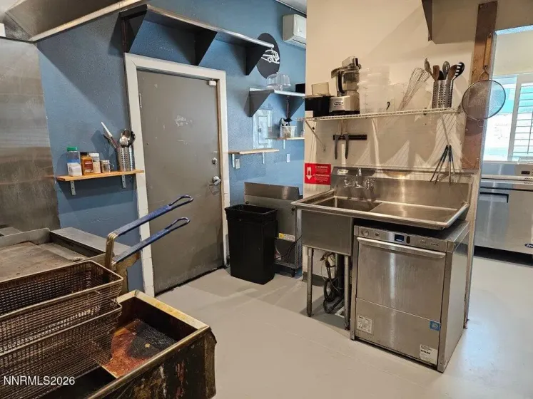 620 Sierra, Portola, California 96122, ,Commercial Sale,Residential,Sierra,0,260008910