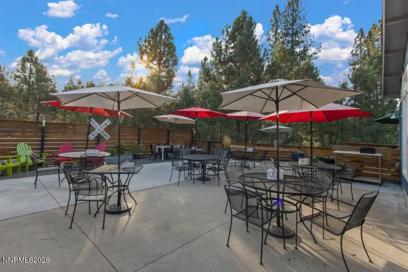 620 Sierra, Portola, California 96122, ,Commercial Sale,Residential,Sierra,0,260008910