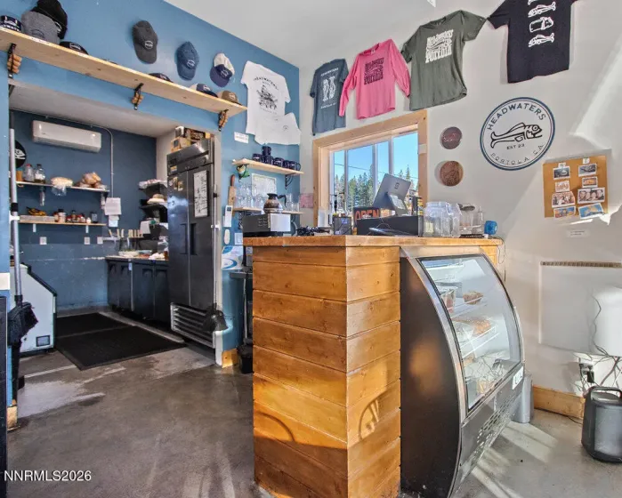 620 Sierra, Portola, California 96122, ,Commercial Sale,Residential,Sierra,0,260008910