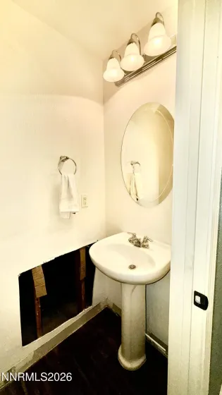 11015 Lamour, Reno, Nevada 89521, 3 Bedrooms Bedrooms, ,3 BathroomsBathrooms,Residential,Residential,Lamour,0,260008912