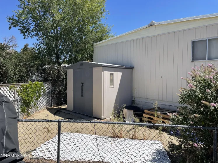 1236 Kingslane, Gardnerville, Nevada 89410, 2 Bedrooms Bedrooms, ,2 BathroomsBathrooms,Residential,Residential,Kingslane,0,260008913