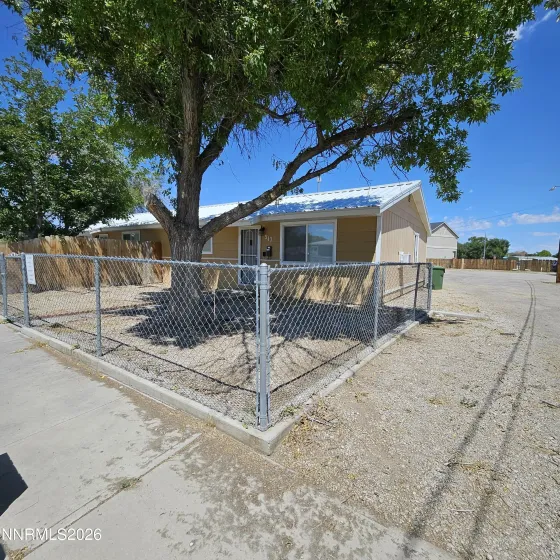 515-517 Wildes, Fallon, Nevada 89406, 4 Bedrooms Bedrooms, ,2 BathroomsBathrooms,Residential Income,Residential,Wildes,0,260008920