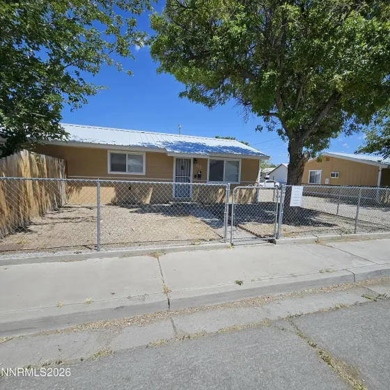 515-517 Wildes, Fallon, Nevada 89406, 4 Bedrooms Bedrooms, ,2 BathroomsBathrooms,Residential Income,Residential,Wildes,0,260008920