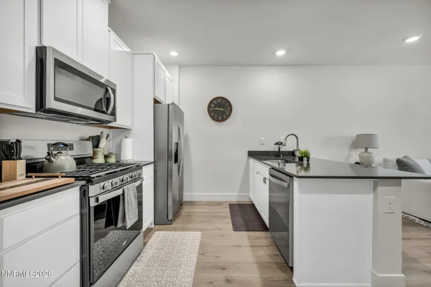 5882 Grand Row, Reno, Nevada 89523, 3 Bedrooms Bedrooms, ,3 BathroomsBathrooms,Residential,Residential,Grand Row,0,260008926