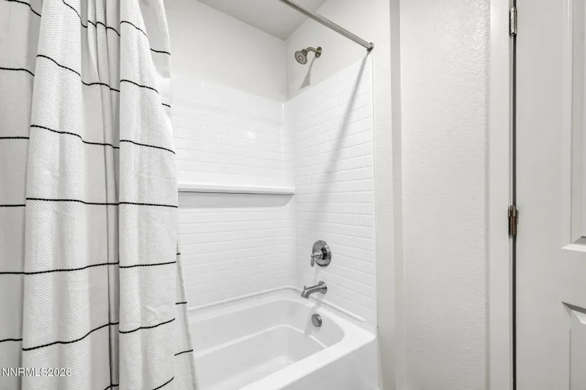 5882 Grand Row, Reno, Nevada 89523, 3 Bedrooms Bedrooms, ,3 BathroomsBathrooms,Residential,Residential,Grand Row,0,260008926