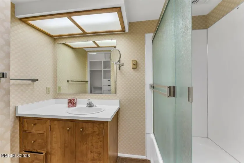 176 Lake Glen Dr, Carson City, Nevada 89703, 2 Bedrooms Bedrooms, ,2 BathroomsBathrooms,Residential,Residential,Lake Glen Dr,0,260008943