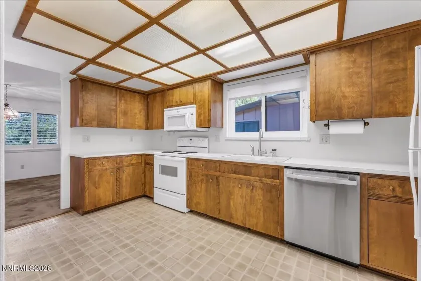 176 Lake Glen Dr, Carson City, Nevada 89703, 2 Bedrooms Bedrooms, ,2 BathroomsBathrooms,Residential,Residential,Lake Glen Dr,0,260008943