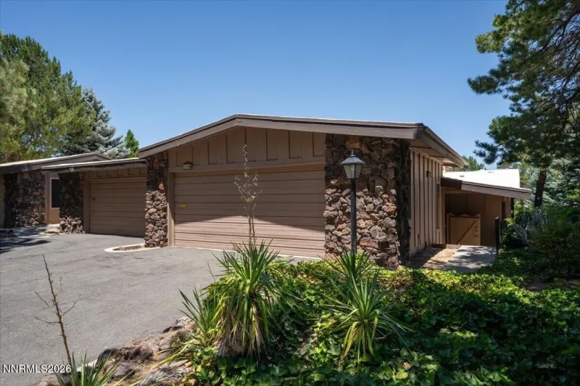 176 Lake Glen Dr, Carson City, Nevada 89703, 2 Bedrooms Bedrooms, ,2 BathroomsBathrooms,Residential,Residential,Lake Glen Dr,0,260008943