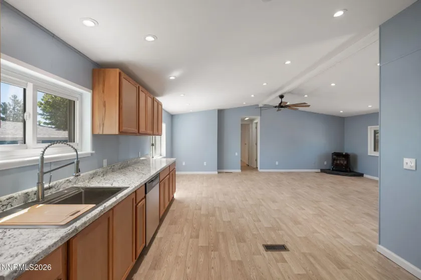 213 Miriam, Moundhouse, Nevada 89706, 3 Bedrooms Bedrooms, ,2 BathroomsBathrooms,Residential,Residential,Miriam,0,260008944