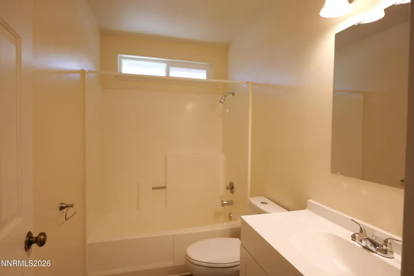 194 6th, Fernley, Nevada 89408, 3 Bedrooms Bedrooms, ,2 BathroomsBathrooms,Residential,Residential,6th,0,260008931