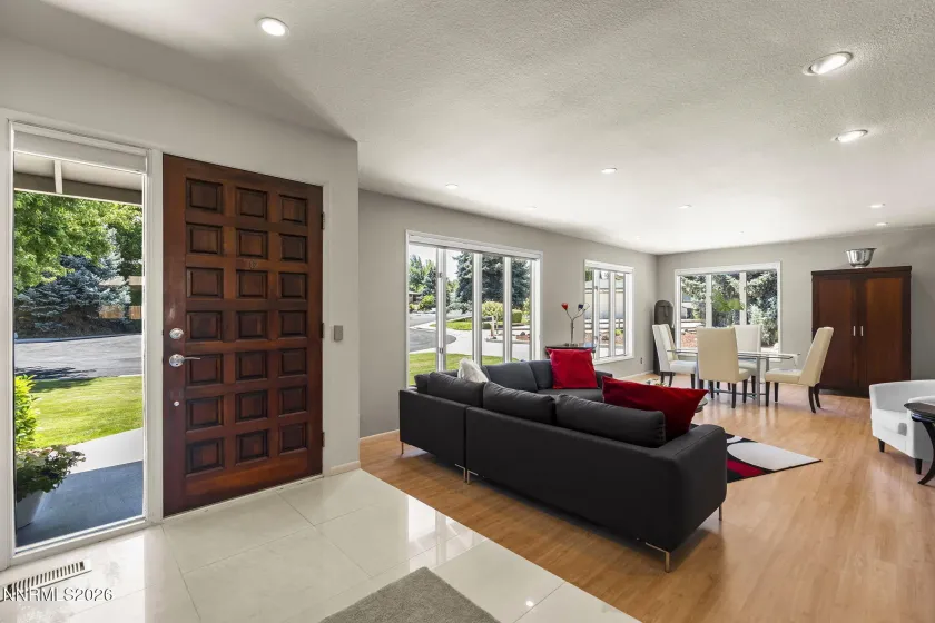 1505 Krupp, Reno, Nevada 89509, 4 Bedrooms Bedrooms, ,3 BathroomsBathrooms,Residential,Residential,Krupp,0,260008932