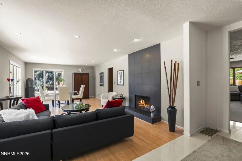 1505 Krupp, Reno, Nevada 89509, 4 Bedrooms Bedrooms, ,3 BathroomsBathrooms,Residential,Residential,Krupp,0,260008932
