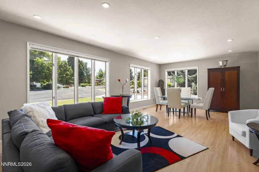 1505 Krupp, Reno, Nevada 89509, 4 Bedrooms Bedrooms, ,3 BathroomsBathrooms,Residential,Residential,Krupp,0,260008932
