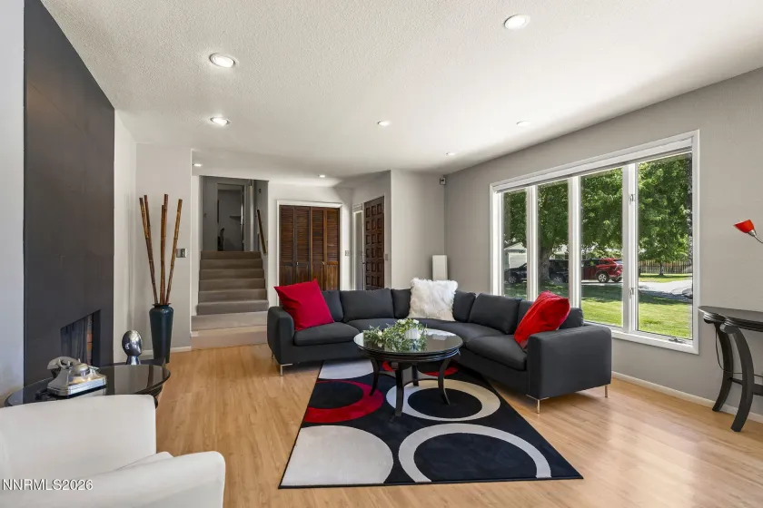 1505 Krupp, Reno, Nevada 89509, 4 Bedrooms Bedrooms, ,3 BathroomsBathrooms,Residential,Residential,Krupp,0,260008932