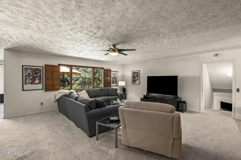 1505 Krupp, Reno, Nevada 89509, 4 Bedrooms Bedrooms, ,3 BathroomsBathrooms,Residential,Residential,Krupp,0,260008932