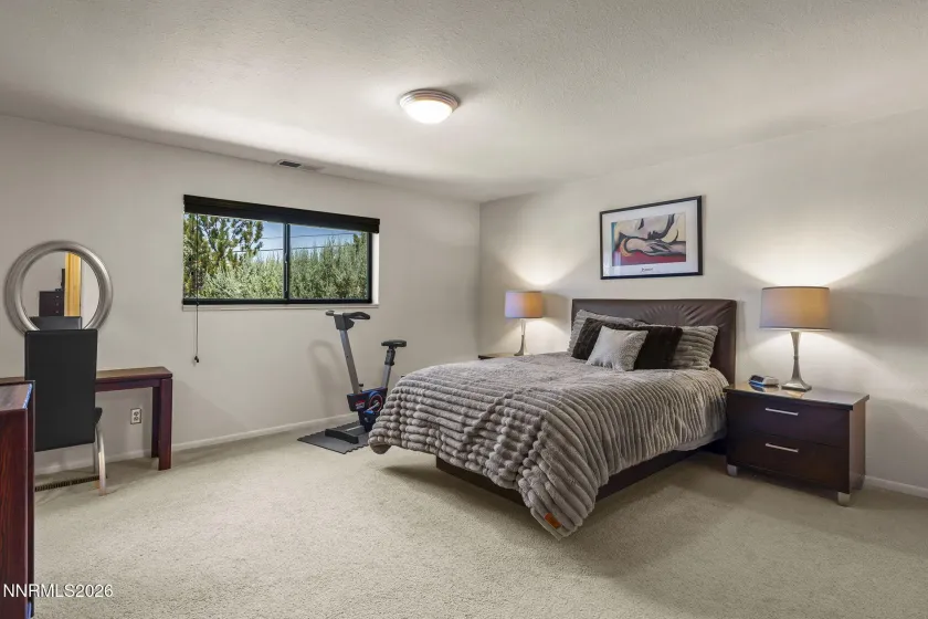 1505 Krupp, Reno, Nevada 89509, 4 Bedrooms Bedrooms, ,3 BathroomsBathrooms,Residential,Residential,Krupp,0,260008932