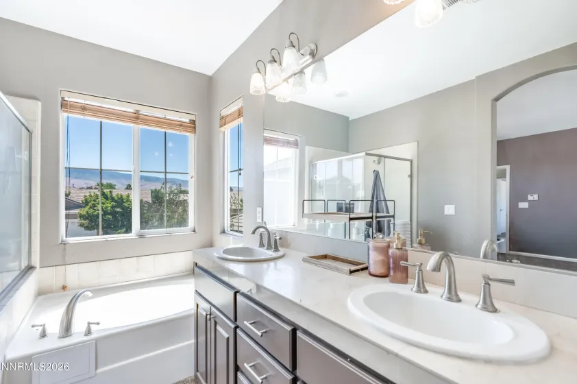 10566 French Meadows, Reno, Nevada 89521, 5 Bedrooms Bedrooms, ,3 BathroomsBathrooms,Residential,Residential,French Meadows,0,260008934