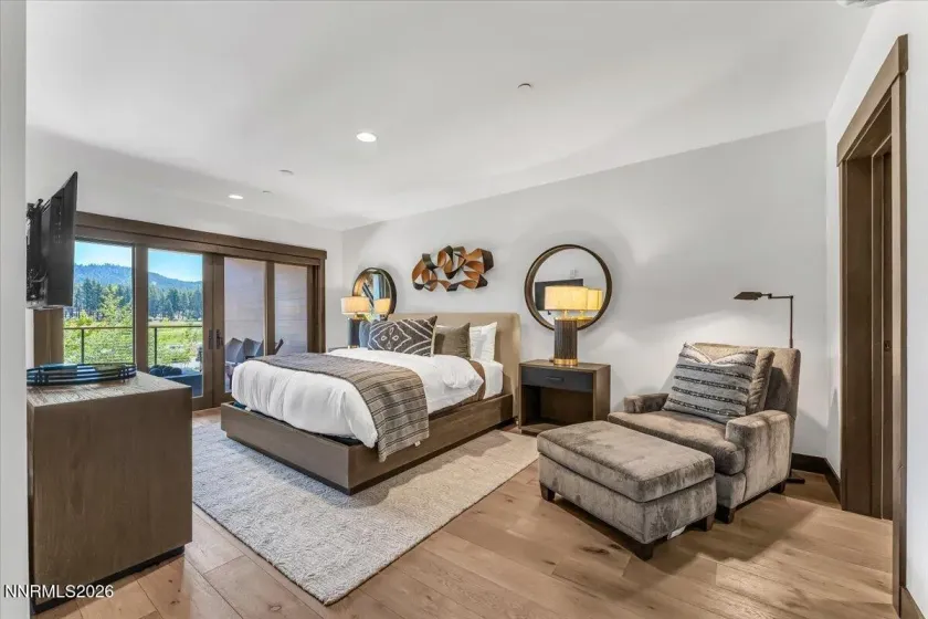 17 Beach Club, Stateline, Nevada 89449, 3 Bedrooms Bedrooms, ,3 BathroomsBathrooms,Residential,Residential,Beach Club,0,260008940