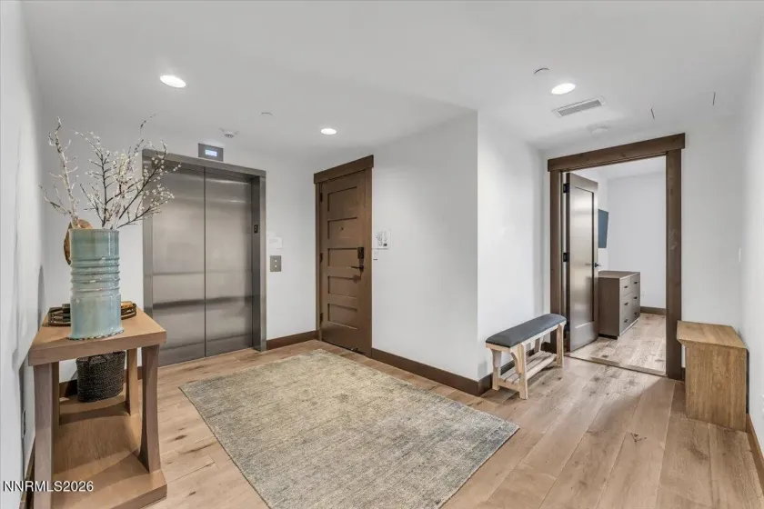 17 Beach Club, Stateline, Nevada 89449, 3 Bedrooms Bedrooms, ,3 BathroomsBathrooms,Residential,Residential,Beach Club,0,260008940