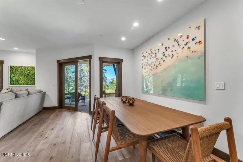 17 Beach Club, Stateline, Nevada 89449, 3 Bedrooms Bedrooms, ,3 BathroomsBathrooms,Residential,Residential,Beach Club,0,260008940