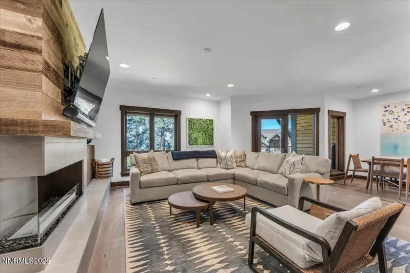 17 Beach Club, Stateline, Nevada 89449, 3 Bedrooms Bedrooms, ,3 BathroomsBathrooms,Residential,Residential,Beach Club,0,260008940