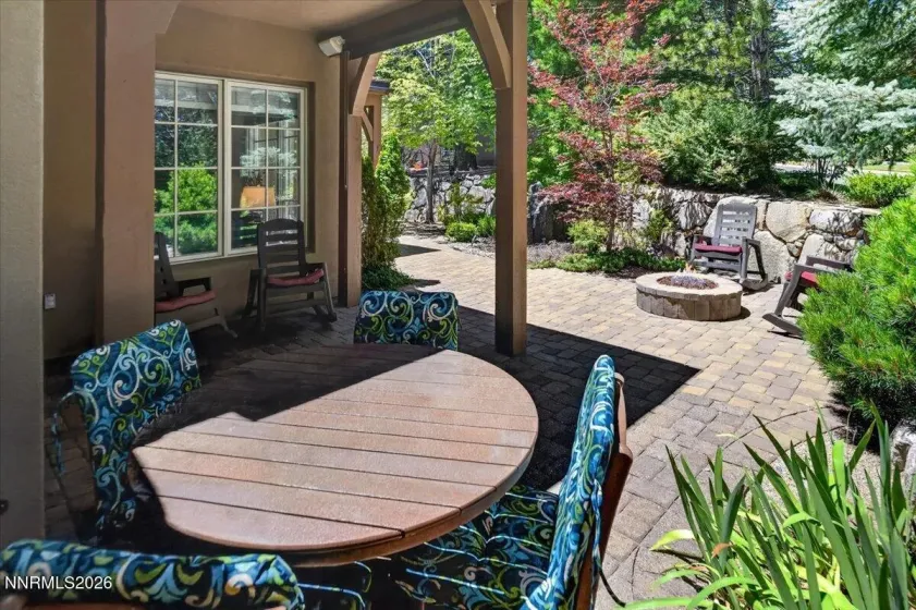 6340 Fleur, Reno, Nevada 89511, 3 Bedrooms Bedrooms, ,3 BathroomsBathrooms,Residential,Residential,Fleur,0,260008937
