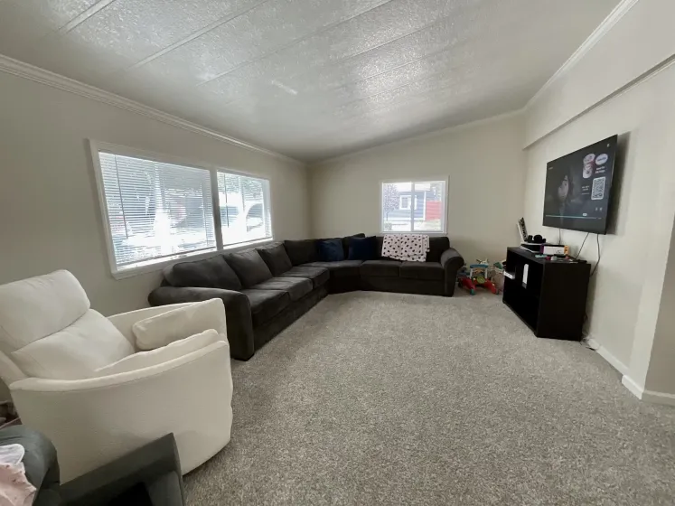 32 Cabernet Parkway, Reno, Nevada 89512, 3 Bedrooms Bedrooms, 12 Rooms Rooms,2 BathroomsBathrooms,Manufactured,Residential,Cabernet,0,260008954