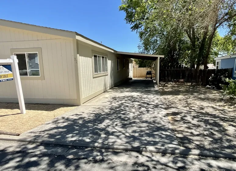 32 Cabernet Parkway, Reno, Nevada 89512, 3 Bedrooms Bedrooms, 12 Rooms Rooms,2 BathroomsBathrooms,Manufactured,Residential,Cabernet,0,260008954