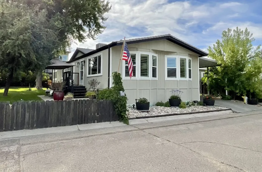 113 Hayes Circle, Reno, Nevada 89511, 2 Bedrooms Bedrooms, 10 Rooms Rooms,2 BathroomsBathrooms,Manufactured,Residential,Hayes,0,260008955