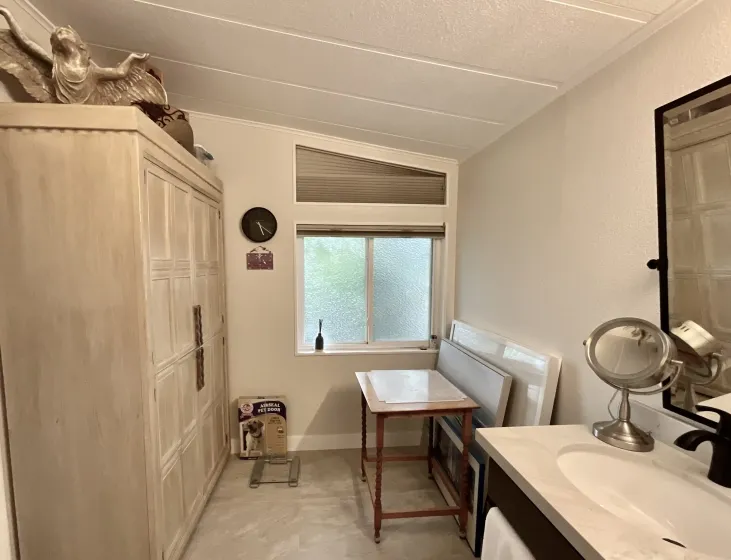 113 Hayes Circle, Reno, Nevada 89511, 2 Bedrooms Bedrooms, 10 Rooms Rooms,2 BathroomsBathrooms,Manufactured,Residential,Hayes,0,260008955
