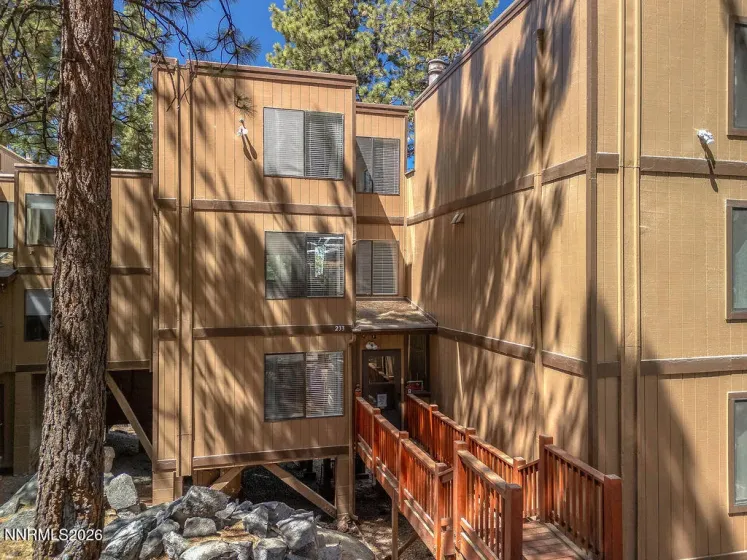 233 Clubhouse, Stateline, Nevada 89449, 3 Bedrooms Bedrooms, ,4 BathroomsBathrooms,Residential,Residential,Clubhouse,0,260008956