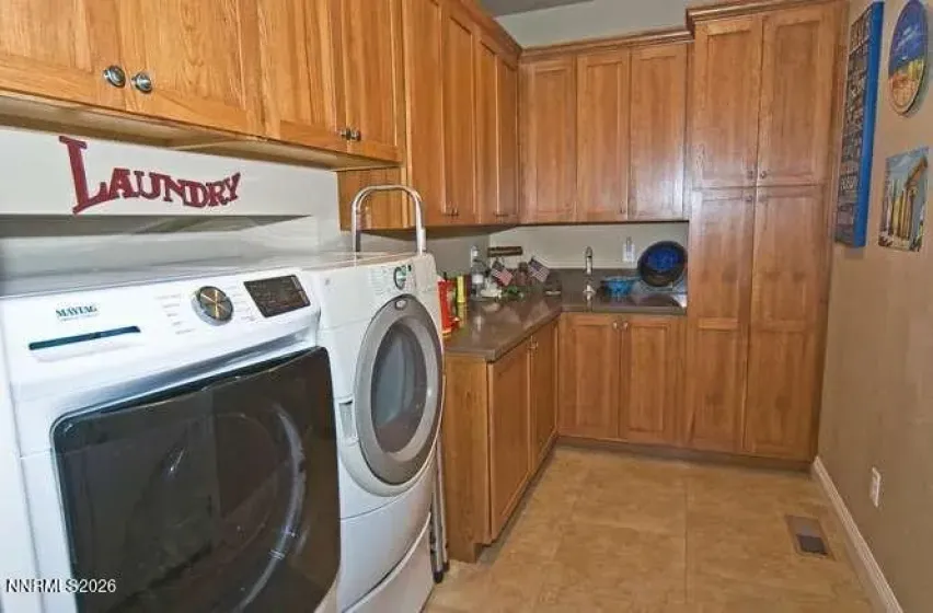 1572 Amber Rose, Minden, Nevada 89423, 3 Bedrooms Bedrooms, ,3 BathroomsBathrooms,Residential,Residential,Amber Rose,0,260008960