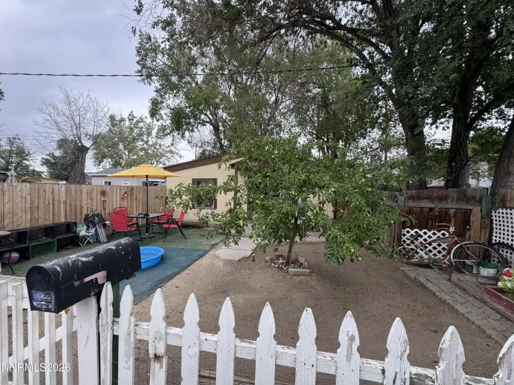 824 Rock, Sparks, Nevada 89431, 2 Bedrooms Bedrooms, ,1 BathroomBathrooms,Residential,Residential,Rock,0,260008963
