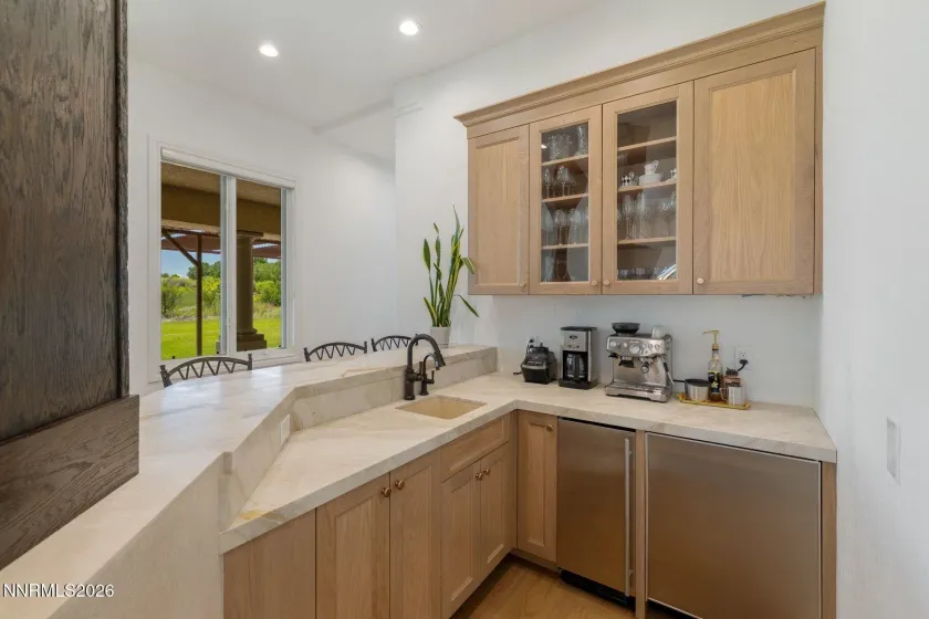 1750 Del Monte, Reno, Nevada 89511, 5 Bedrooms Bedrooms, ,6 BathroomsBathrooms,Residential,Residential,Del Monte,0,260008965