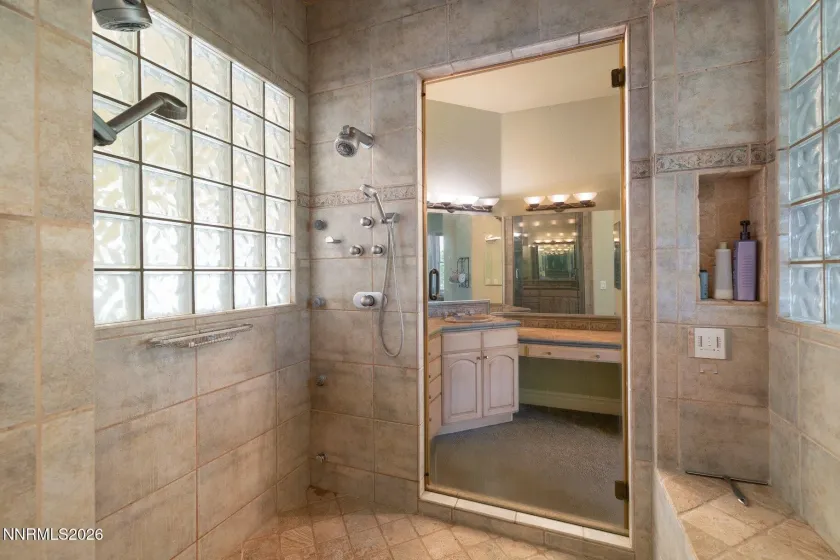 1750 Del Monte, Reno, Nevada 89511, 5 Bedrooms Bedrooms, ,6 BathroomsBathrooms,Residential,Residential,Del Monte,0,260008965