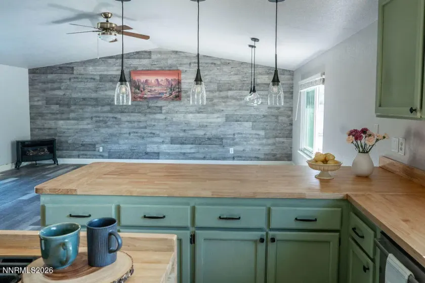 1192 Slide Mountain, Carson City, Nevada 89706, 3 Bedrooms Bedrooms, ,2 BathroomsBathrooms,Residential,Residential,Slide Mountain,0,260008966
