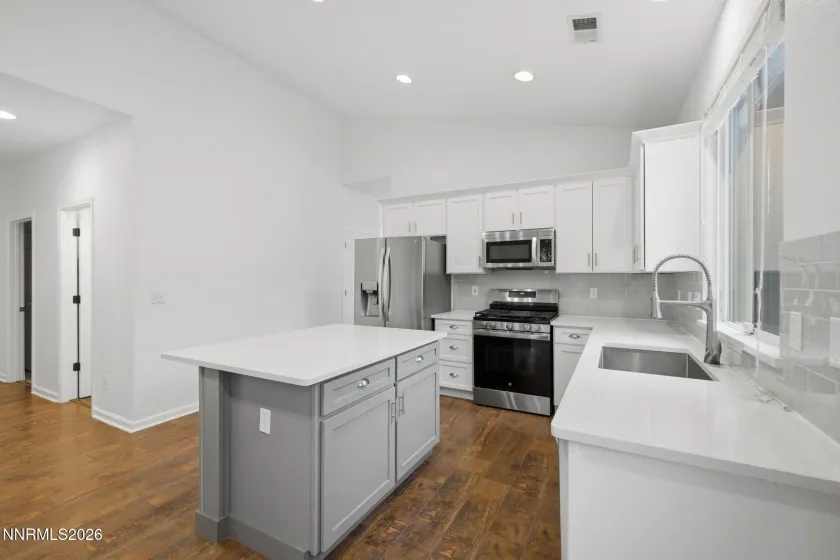 2785 Ashland, Sparks, Nevada 89436, 3 Bedrooms Bedrooms, ,2 BathroomsBathrooms,Residential,Residential,Ashland,0,260008972
