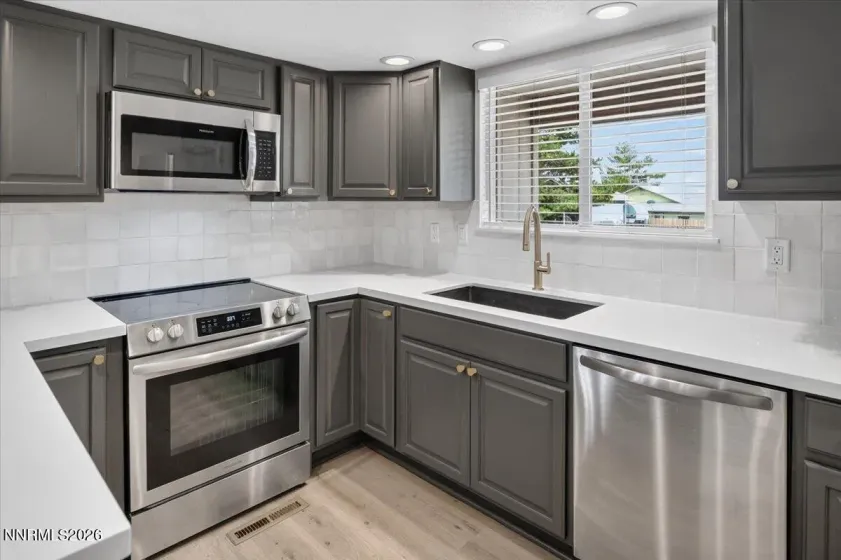 583 Marta, Reno, Nevada 89503, 3 Bedrooms Bedrooms, ,1 BathroomBathrooms,Residential,Residential,Marta,0,260008974