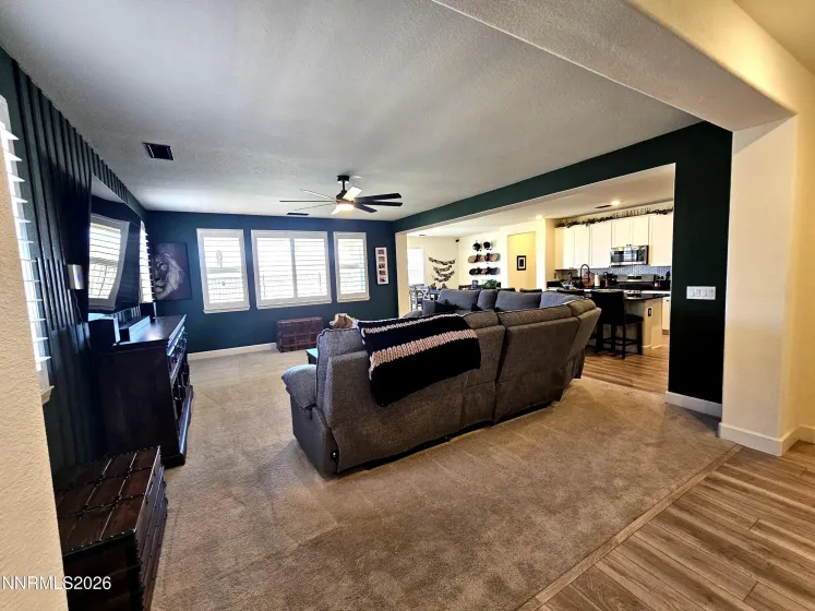 6388 Red Stable, Sparks, Nevada 89436, 4 Bedrooms Bedrooms, ,3 BathroomsBathrooms,Residential,Residential,Red Stable,0,260008985