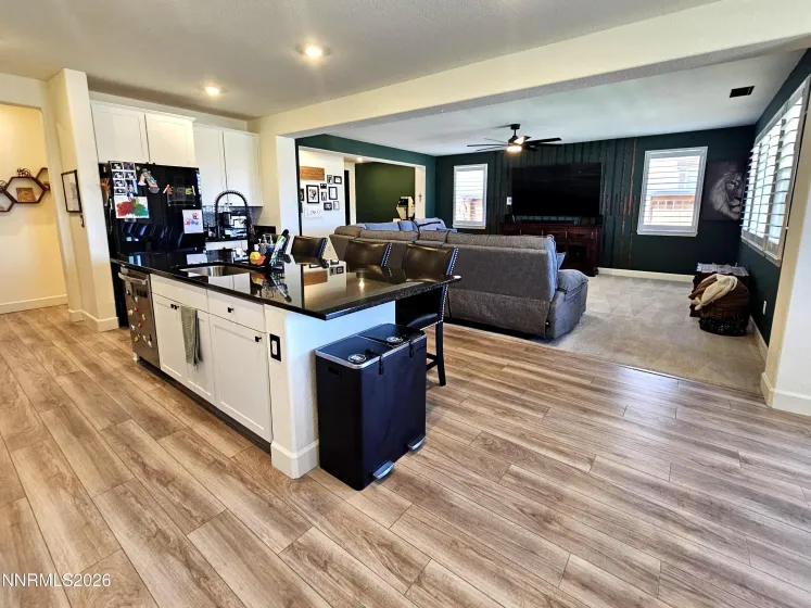 6388 Red Stable, Sparks, Nevada 89436, 4 Bedrooms Bedrooms, ,3 BathroomsBathrooms,Residential,Residential,Red Stable,0,260008985