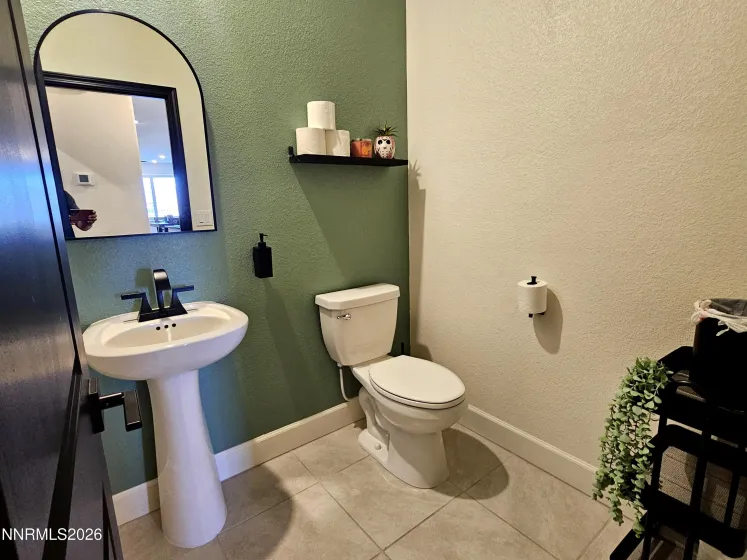 6388 Red Stable, Sparks, Nevada 89436, 4 Bedrooms Bedrooms, ,3 BathroomsBathrooms,Residential,Residential,Red Stable,0,260008985