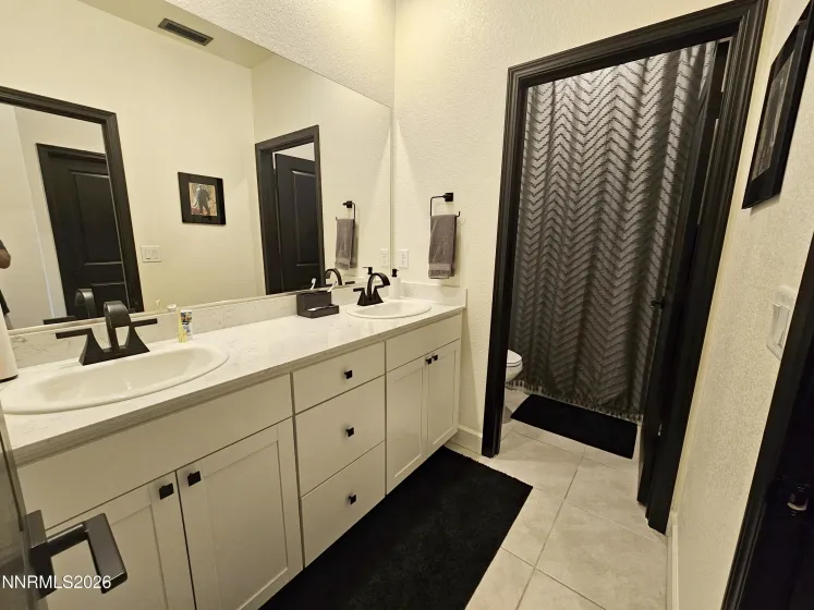 6388 Red Stable, Sparks, Nevada 89436, 4 Bedrooms Bedrooms, ,3 BathroomsBathrooms,Residential,Residential,Red Stable,0,260008985