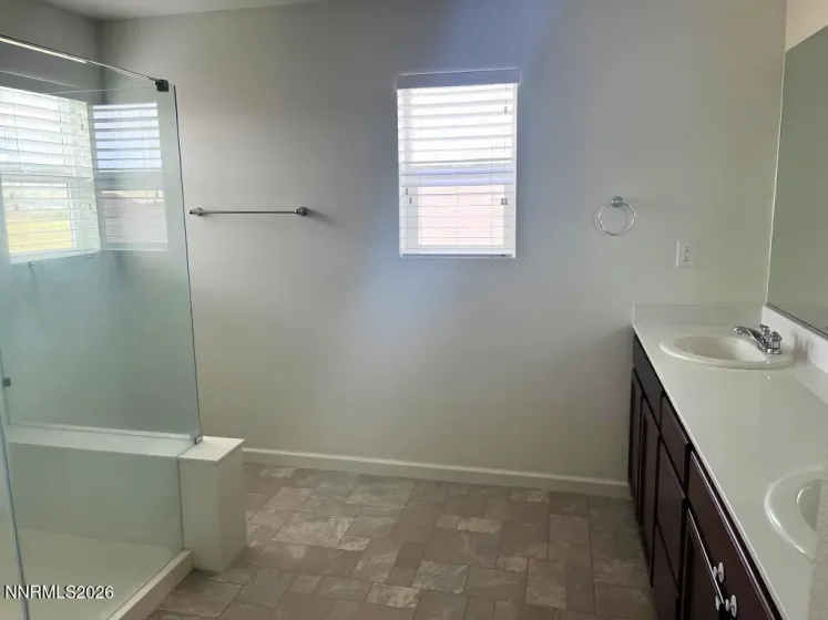 11042 Marymount, Reno, Nevada 89506, 4 Bedrooms Bedrooms, ,3 BathroomsBathrooms,Residential Lease,Manufactured,Marymount,0,260008986