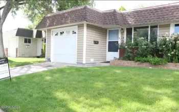 1712 Gault, Sparks, Nevada 89431, 3 Bedrooms Bedrooms, ,2 BathroomsBathrooms,Residential,Residential,Gault,0,260008993