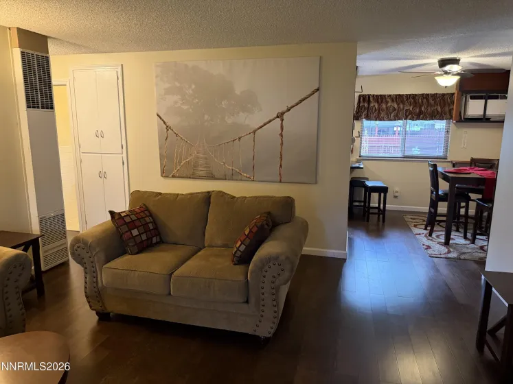 1940 4th, Sparks, Nevada 89431, 2 Bedrooms Bedrooms, ,1 BathroomBathrooms,Residential,Residential,4th,0,260008999