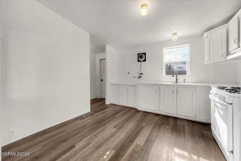 2585 Rawhide, Silver Springs, Nevada 89429, 3 Bedrooms Bedrooms, ,2 BathroomsBathrooms,Residential,Residential,Rawhide,0,260006713