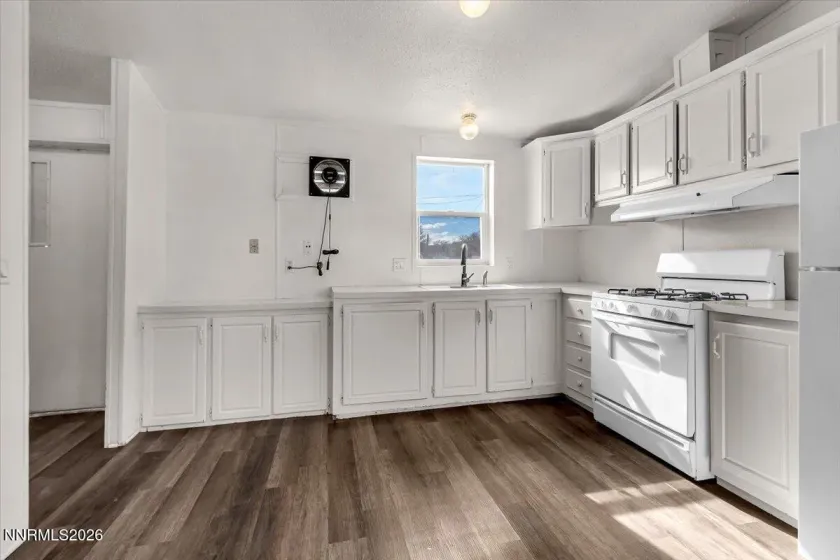 2585 Rawhide, Silver Springs, Nevada 89429, 3 Bedrooms Bedrooms, ,2 BathroomsBathrooms,Residential,Residential,Rawhide,0,260006713